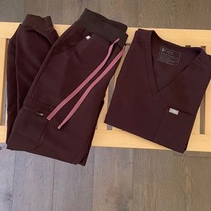 FIGS Scrubs Espresso Set